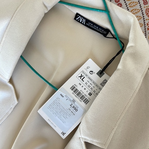 SOLD // Zara Outerwear | Beige
Sand Faux Suede Coat - Picture 7 of 10